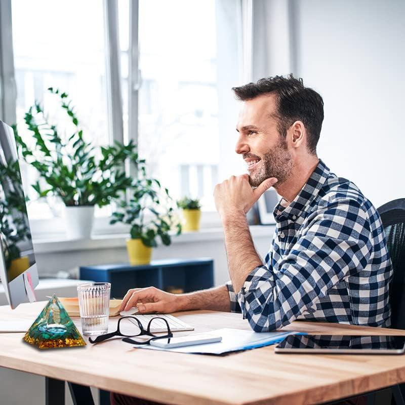 Orgone Pyramid, Small Healing Crystal Pyramid Porstive Energy Generator, Orgonite Pyramid for Resist Stress, Bring Good Luck and Wealth